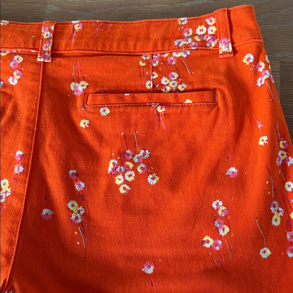 Bundle 5 items @ 10$, pay only 30$ - 2 items free!  Orange Floral Twill Shorts - Picture 9 of 12